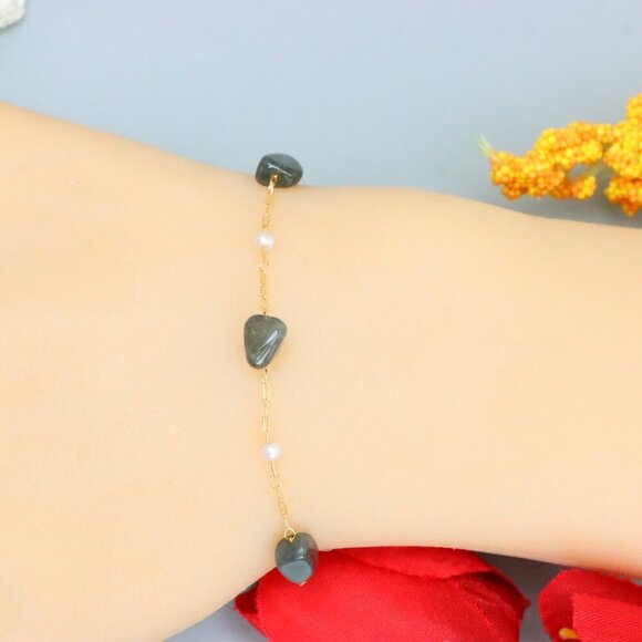 "Elegant & Trendy Bracelet, A Perfect Gift for Women, Thoughtful, EVCH1254 - Picture 5 of 9